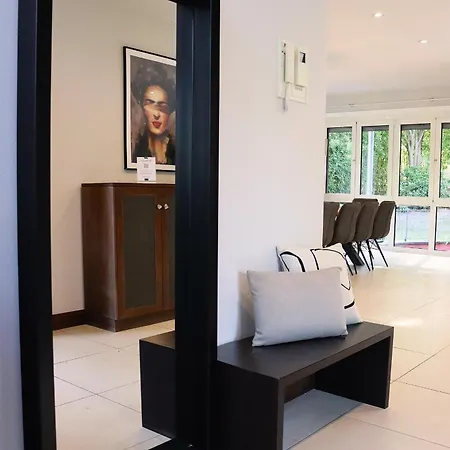 Rosenhaus Ferienhaus *